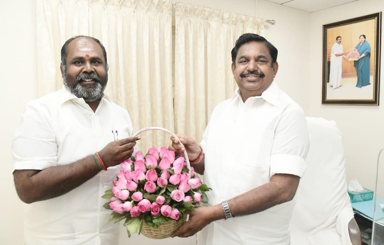 RB Udhyakumar on the left with AIADMK's Interim general secretary Edappadi K Palaniswami