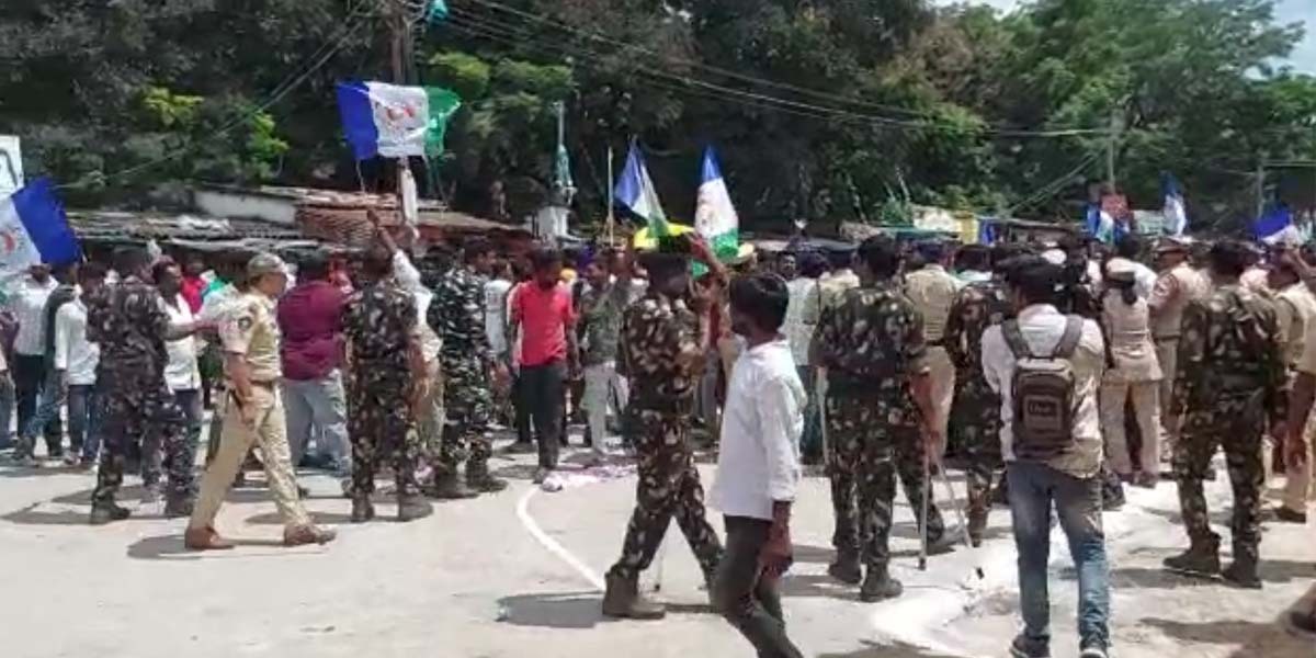 High tension in Kuppam of Chittoor in Andhra Pradesh on Thursday, 25 August amid TDP-YSRCP clashes. (Supplied)