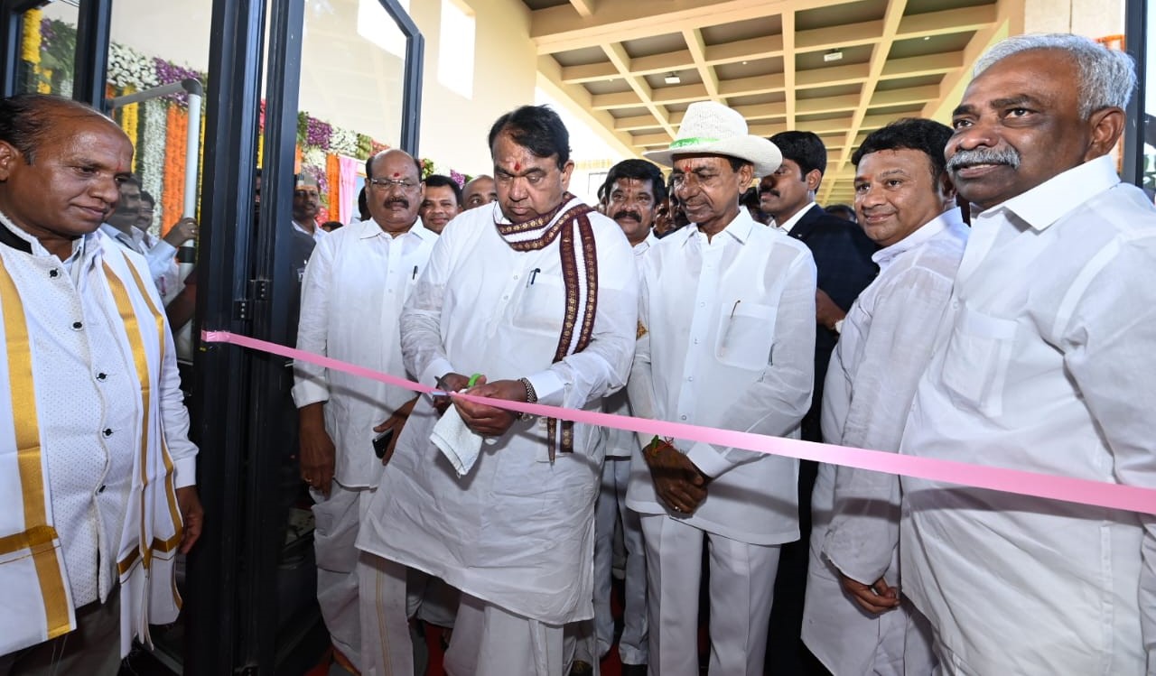 KCR inaugurating Nizamabad collectorate 2