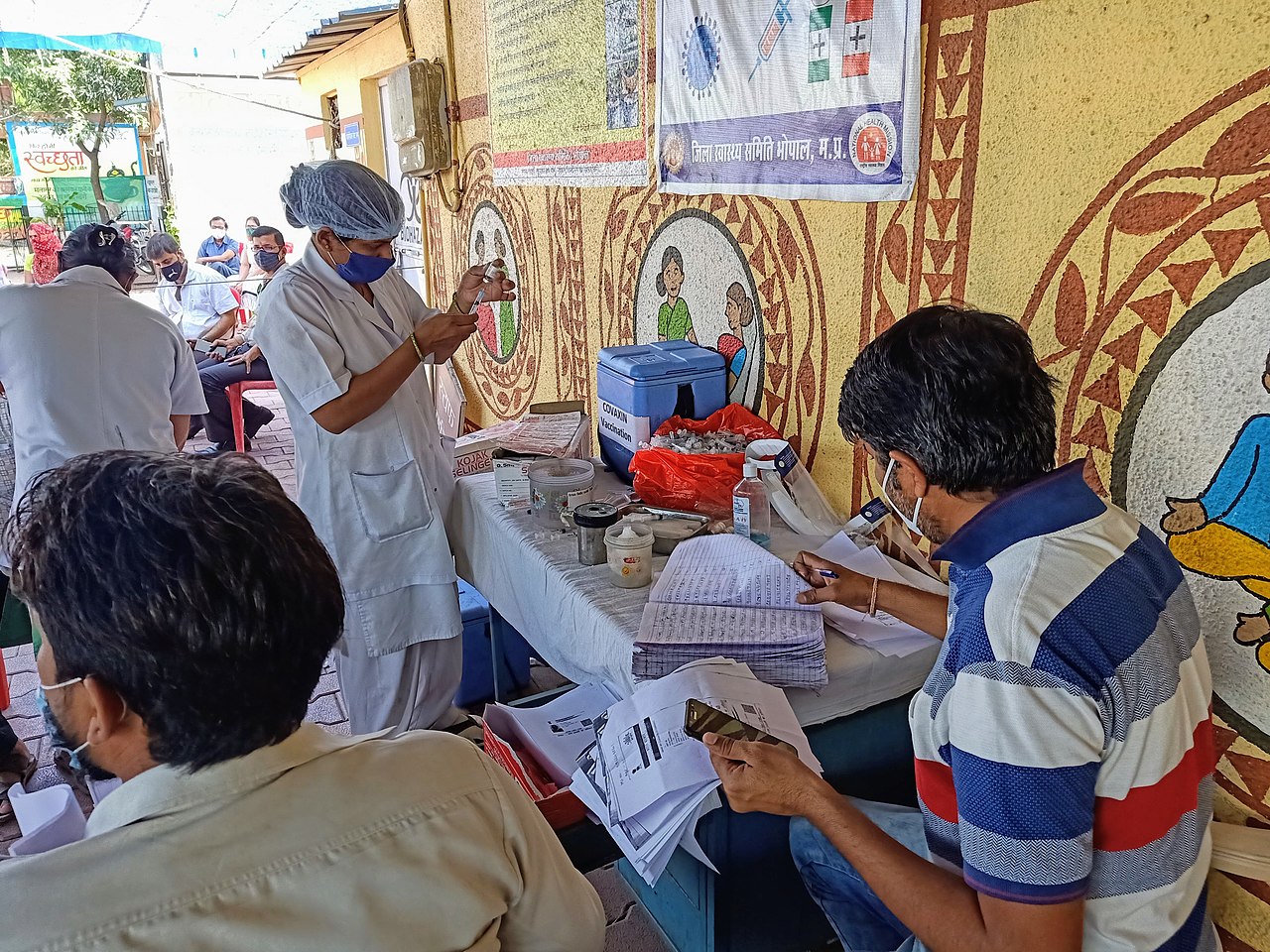 Reresentative picture of Covid 19 vaccination drive