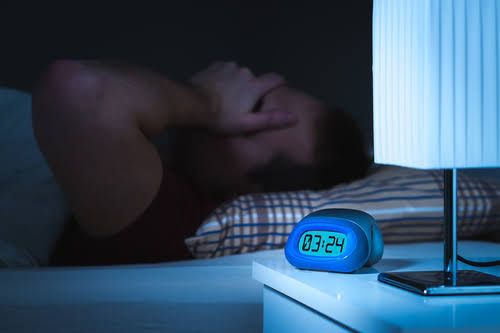 Difference between snoring and sleep apnea