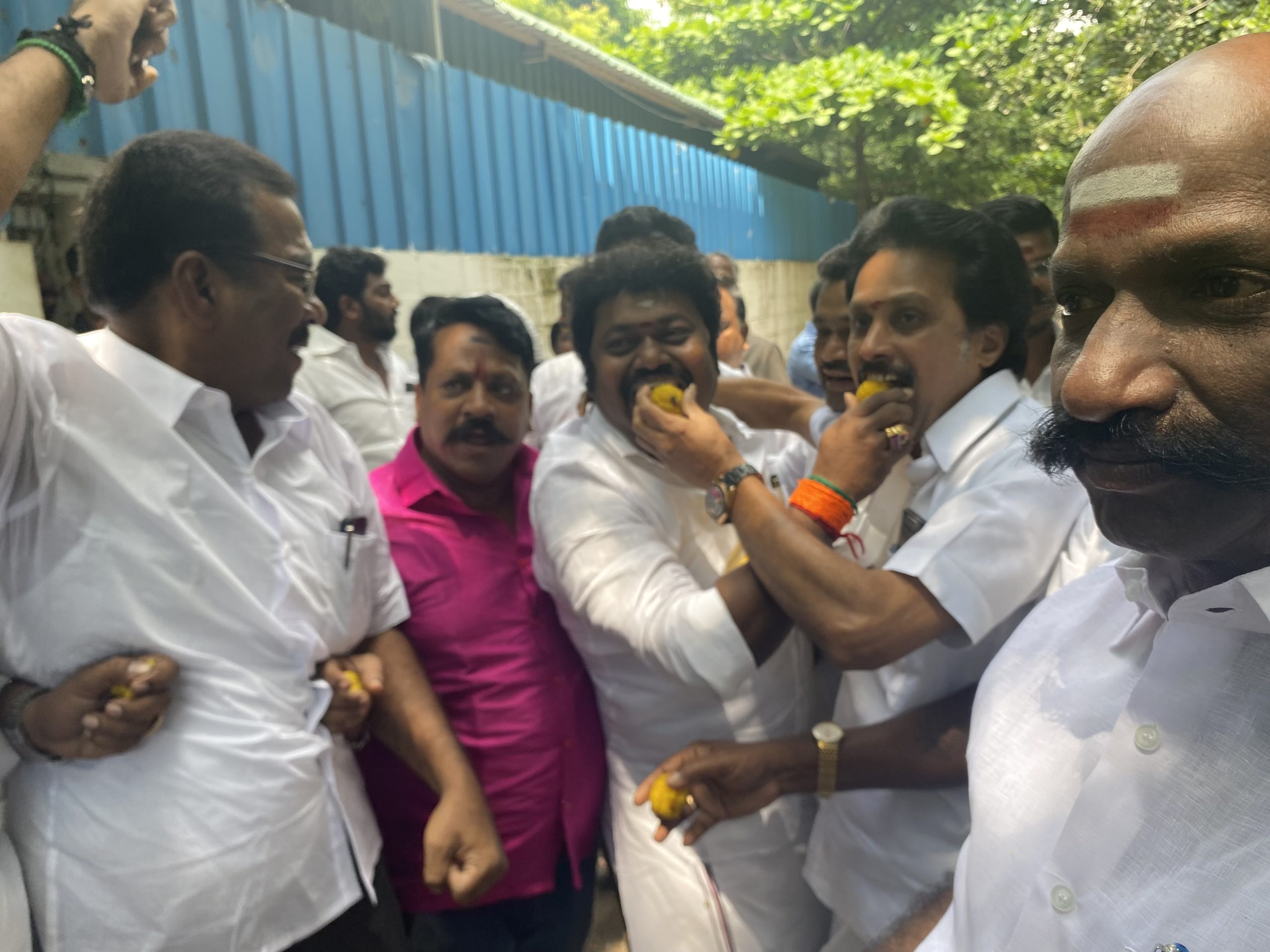 E Palaniswami supporters celebrate the Madras High Court verdict that instates him as the General Secretary of AIADMK on Friday, 2 September. (South First)