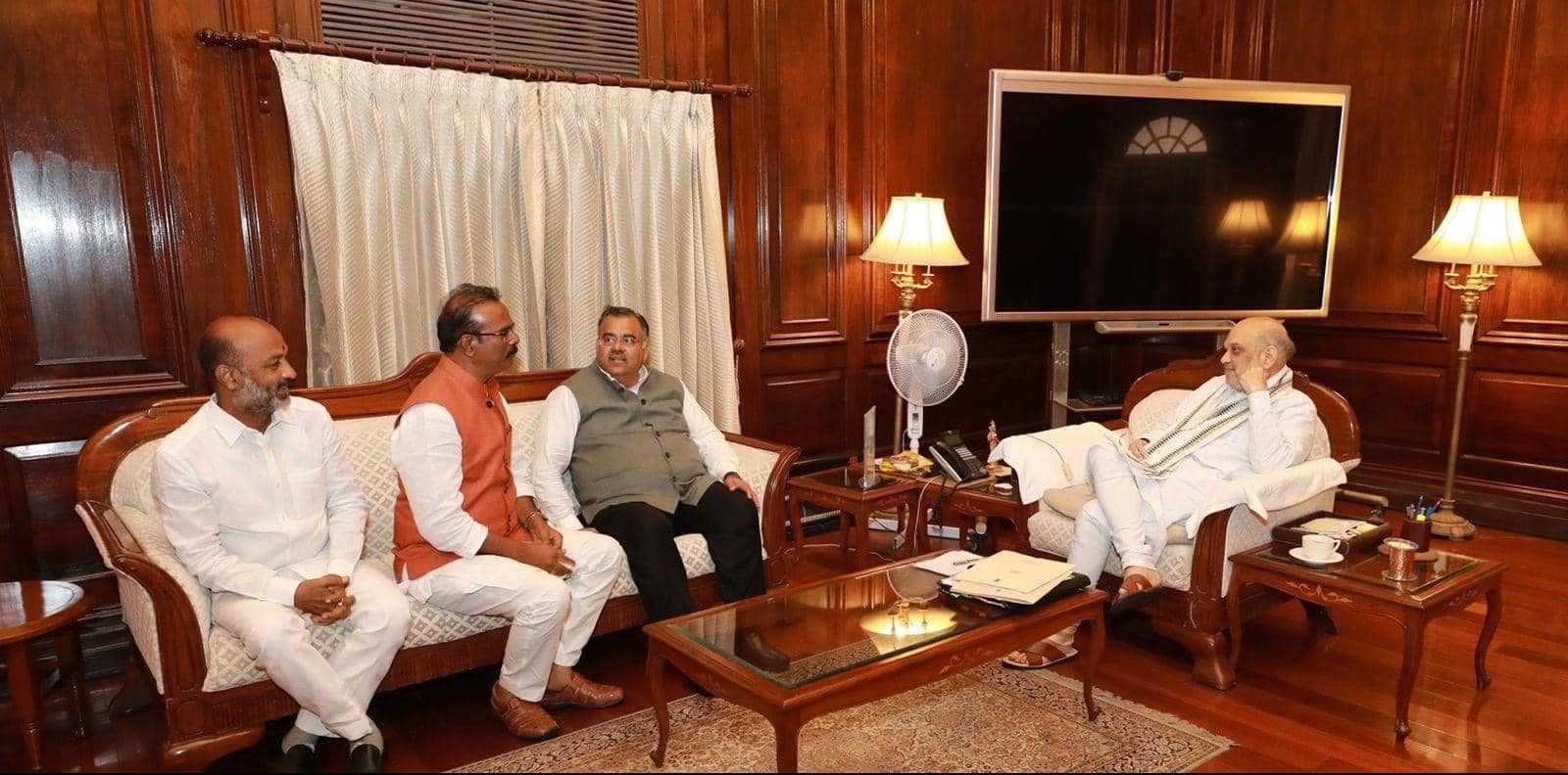 Boora Narsaiah with Amit Shah