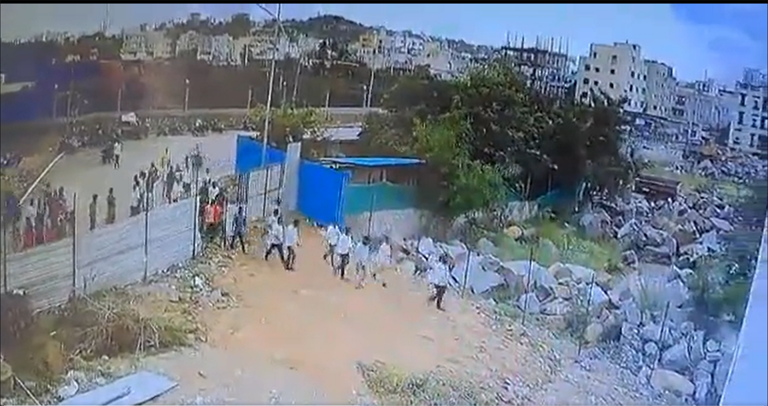 Screengrab of the incident at the Qutub Shahi mosque from the video uploaded by Amjed Ullah Khan.