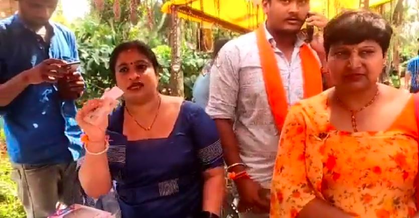 Hindu activist who caught a Muslim vendor in Kodagu district selling near a temple with a fake ID