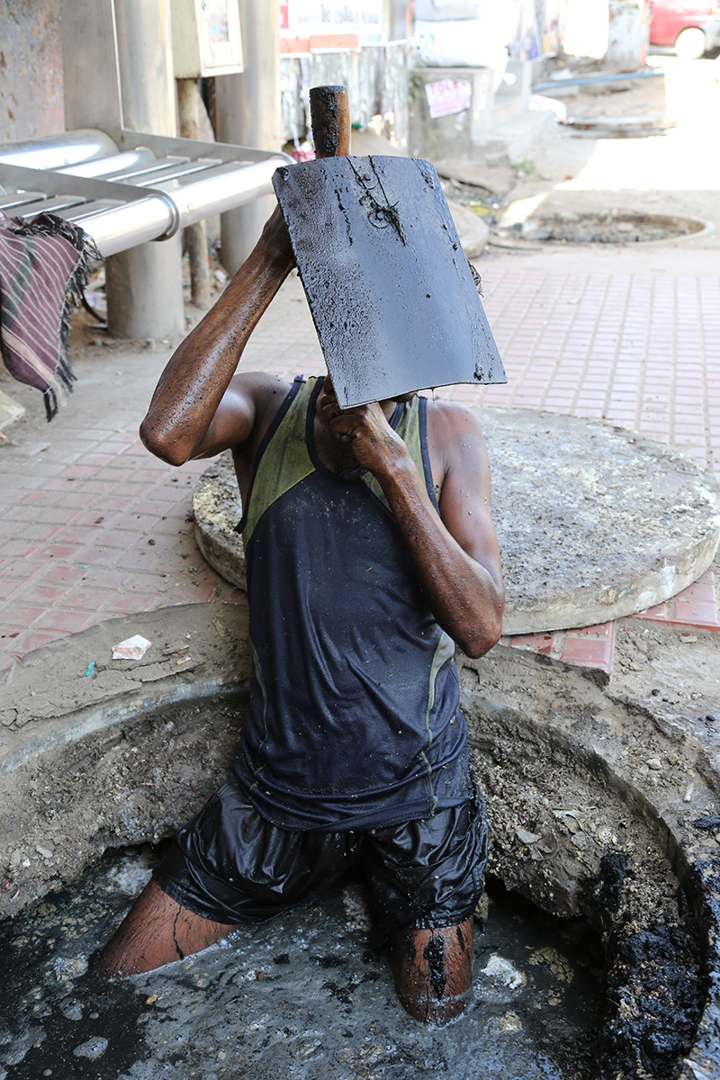 Manual scavenger dies in Chennai