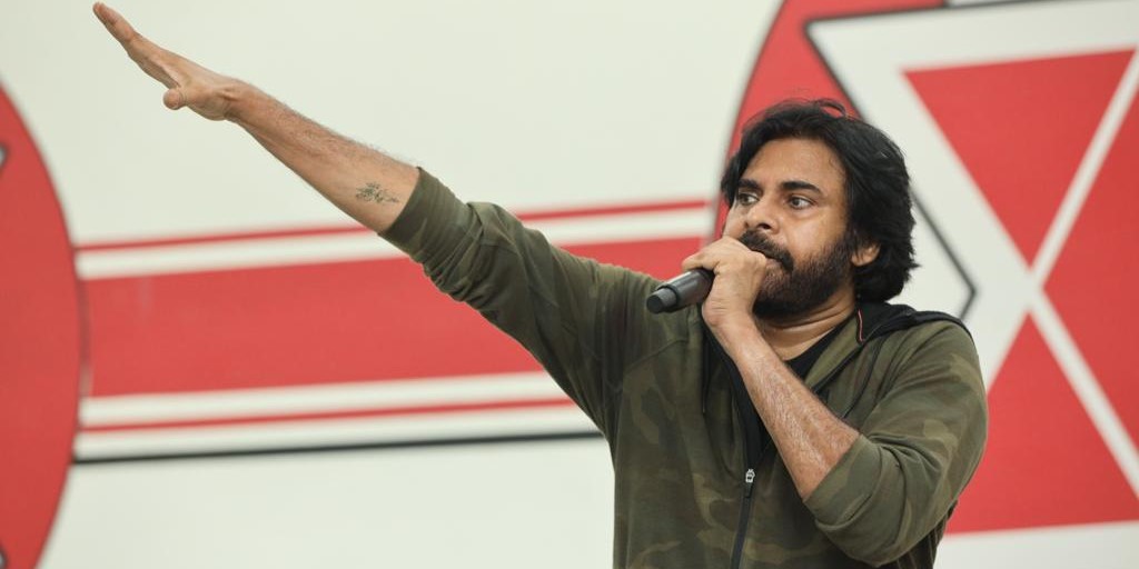 Jana Sena chief Pawan Kalyan before his way to the Ippatam village in Andhra Pradesh on Saturday, 5 November, 2022. (Supplied)