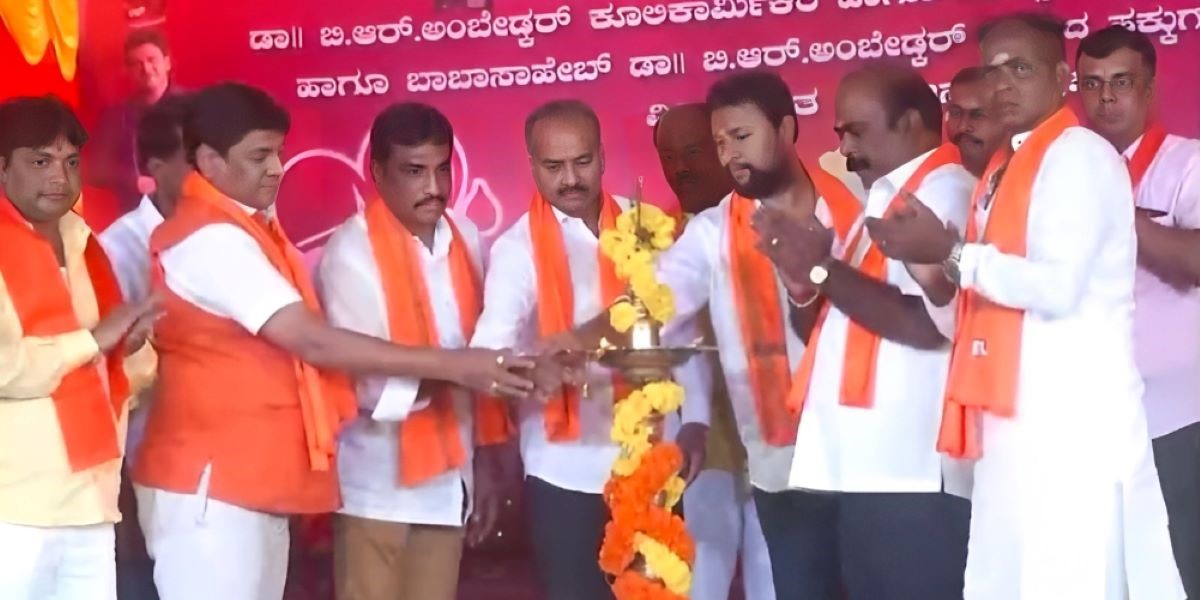 Rowdy Silent Sunil on the dais with MP PC Mohan and BJP leader NR Ramesh on Sunday, 27 November, 2022, in Chamarajapet in Bengaluru. (Supplied)