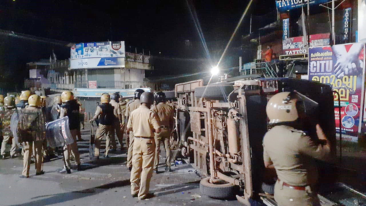The aftermath of the violence at the Vizhinjam Police Station in Kerala on Sunday, 27 November, 2022. (Supplied)