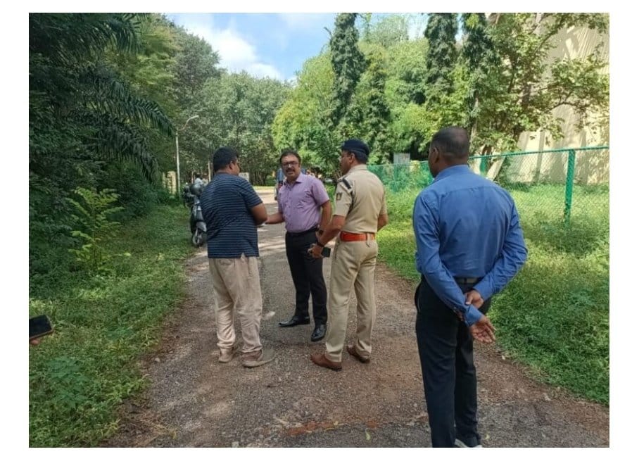 Senior police officers at the crime scene (Supplied).