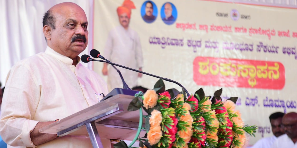 A panel, at a high-level meeting, is likely to decide on COVID preventive measures and guidelines to be followed in the days ahead including for the New Year celebrations. Representative image. (Basaravaj S Bommai/Twitter)