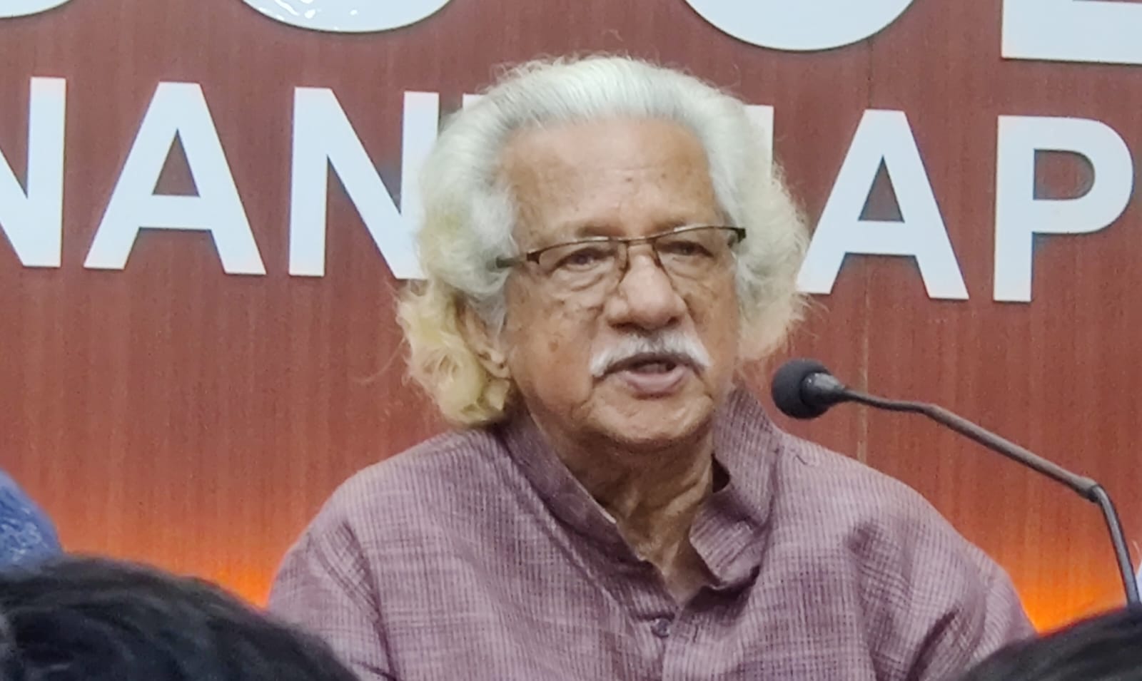 Adoor Gopalakrishnan announced his resignation at a news conference in Thiruvananthapuram on Tuesday, 31 January (KB Jayachandran)