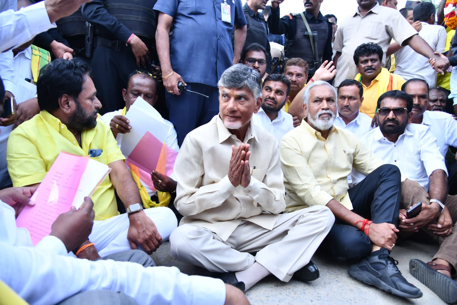 TDP chief N Chandrababu Naidu at a sit-in protest in the Kuppam constituency in Andhra Pradesh on Friday, 6 January, 2023. (Supplied)