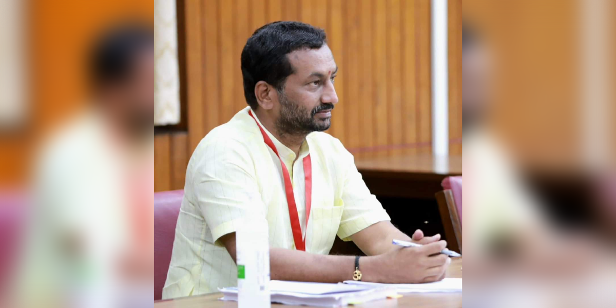 The BRS MLA accused the Telangana chief minister of preferential treatment to derive political mileage. (Raghunandan Rao/Facebook)