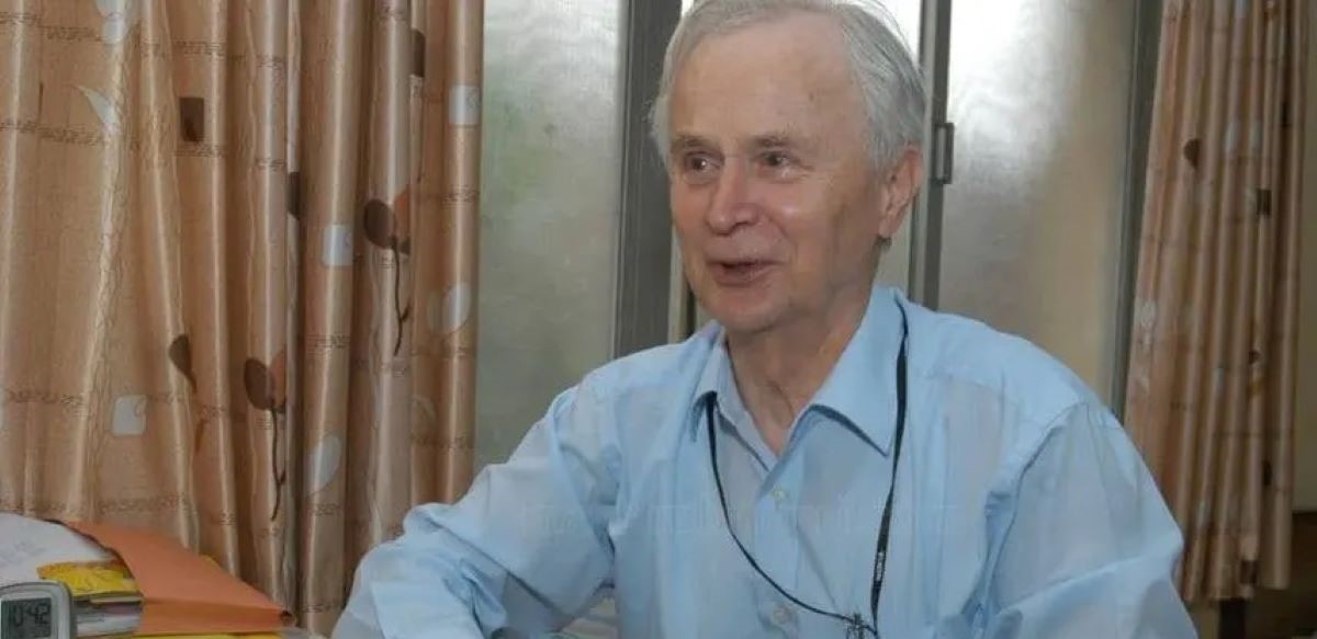 Ronald E Asher