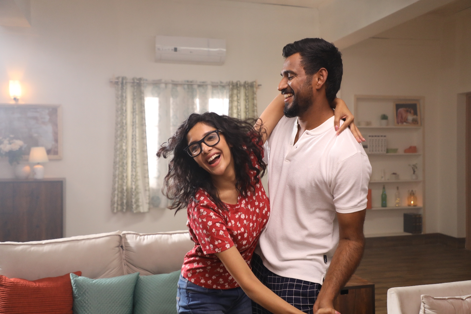 A still image from the movie Love Birds featuring Darling Krishna and Milana Nagaraj. (Supplied)