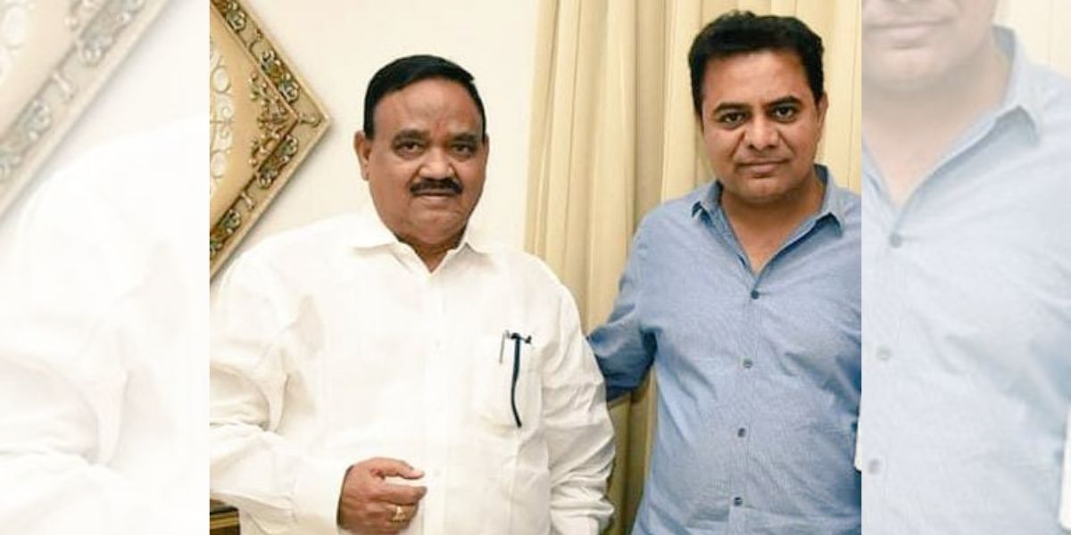 G Sayanna with KTR. (Twitter)