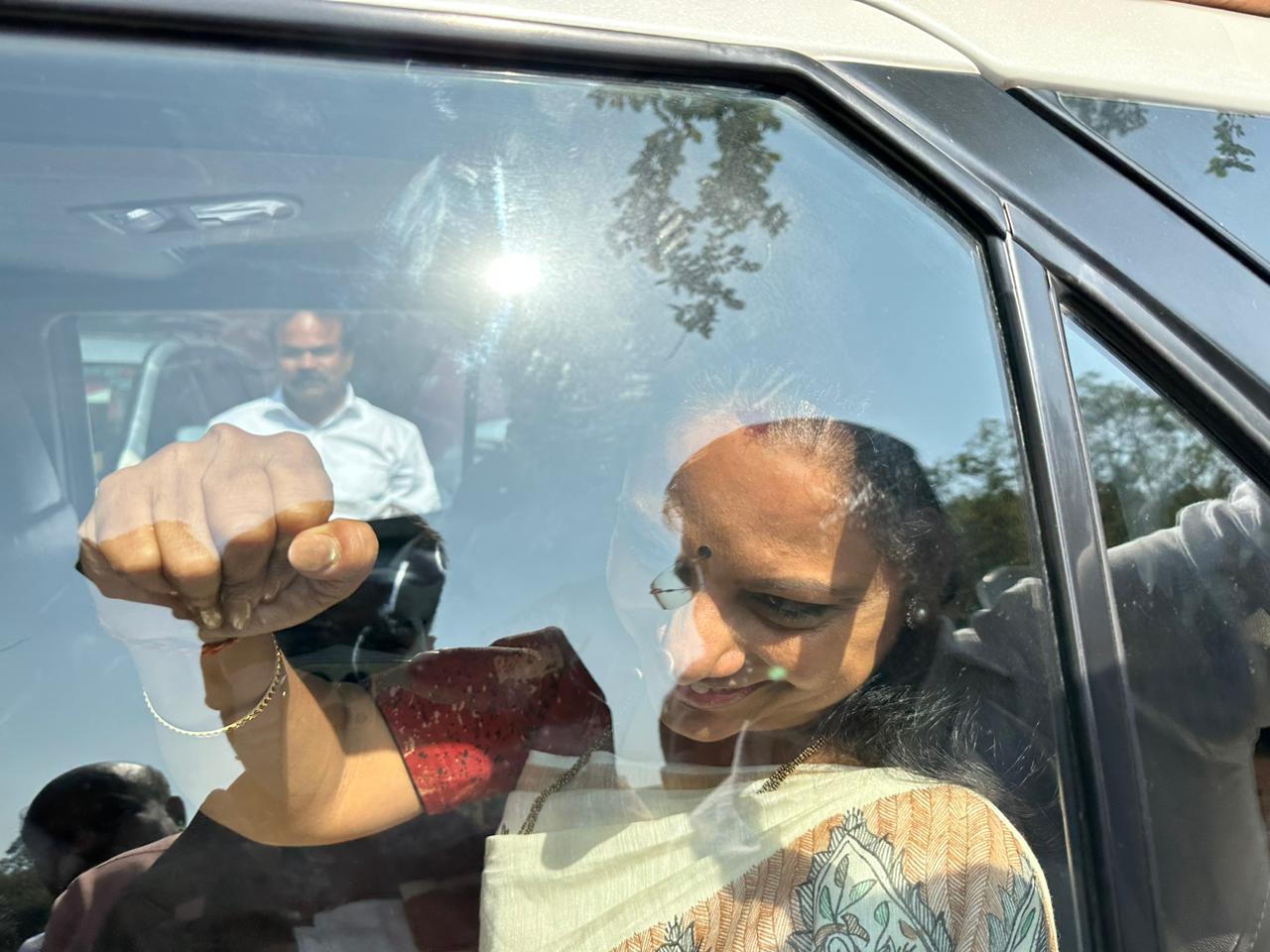 BRS MLC Kavithat Enforcement Directorate ED questioning