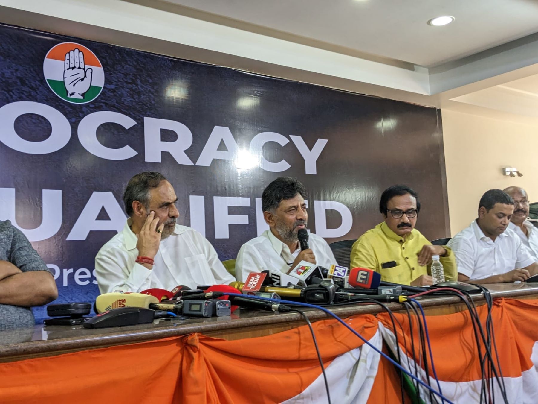 D K Shivakumar Rahul Gandhi
