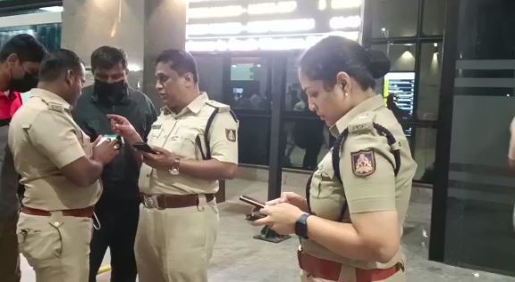 SP Soumyalatha and her subordinates at Baiyapanahalli railway station on Tuesday.