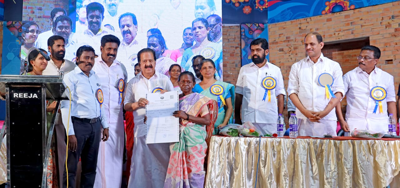 In a first, all residents of Kalangumukkal ward in Kerala get accidental death insurance cover