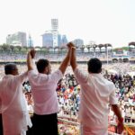 Congress leader Rahul Gandhi presenting to the people of Karnataka their sworn in chief minister and deputy chief minister. (Supplied)