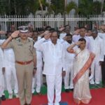 CM KCR and other dignitaries at Telangana martyr's memorial inauguration