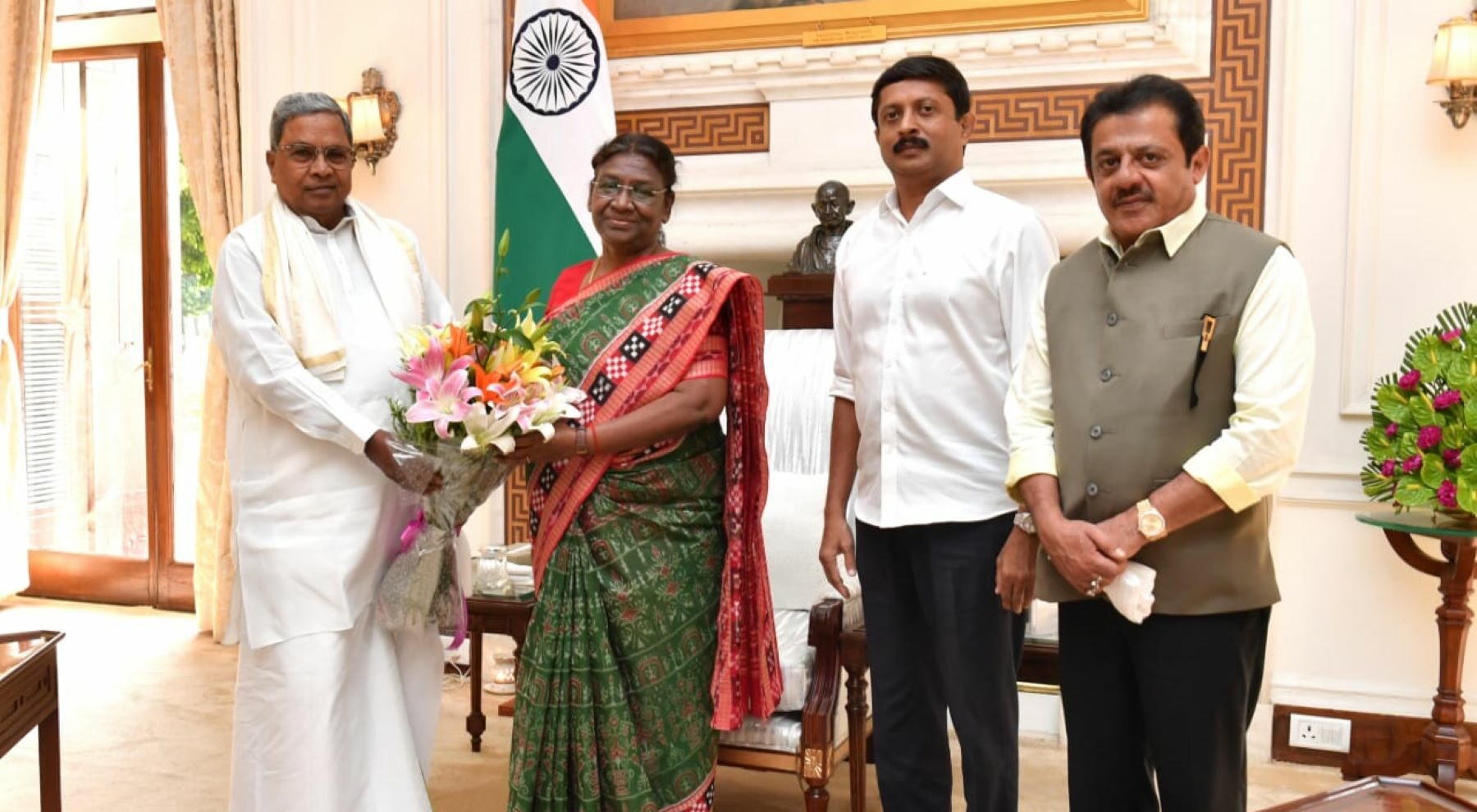 Karnataka CM Siddaramaiah Amit Shah