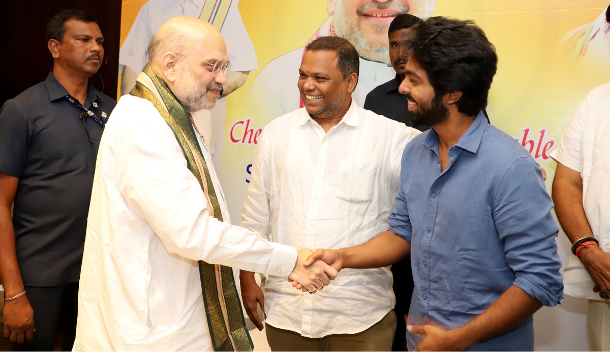 Tamil Film Stars avoid Amit Shah