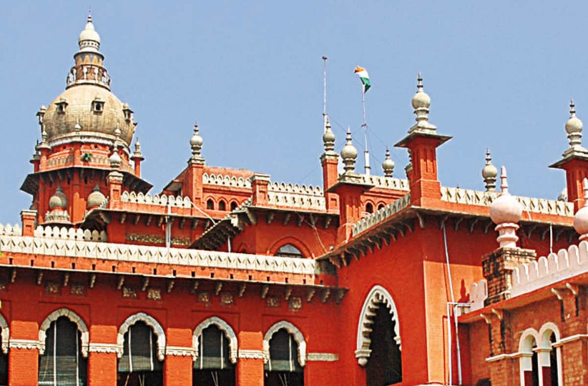 Disposing a petition filed by Muthu Subramania Gurukkal, priest of Sri Sugavaneswarar Swamy temple, Justice N Anand Venkatesh held that that the petitioner cannot stake his claim as a sthanika by invoking the hereditary right. (Commons)