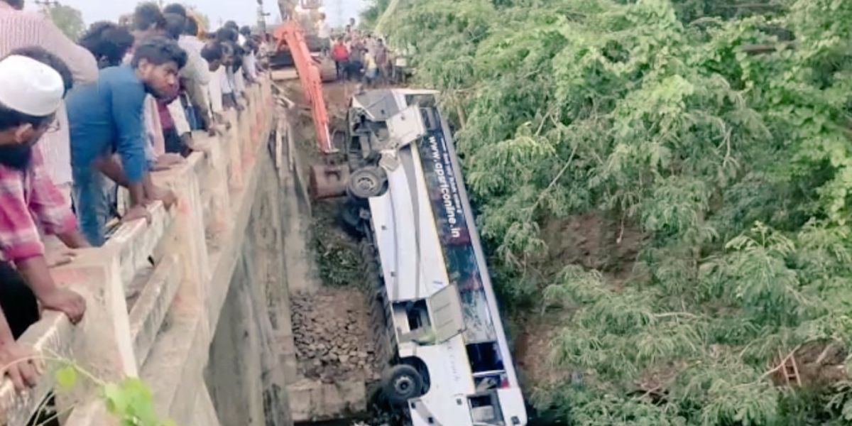Prakasam accident