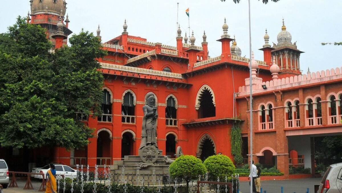 Allowing the advance bail applications, Justice AD Jagadish Chandira observed that the media carries such a huge power and responsibility as the public repose their trust and confidence in the media. (Wikimedia Commons)