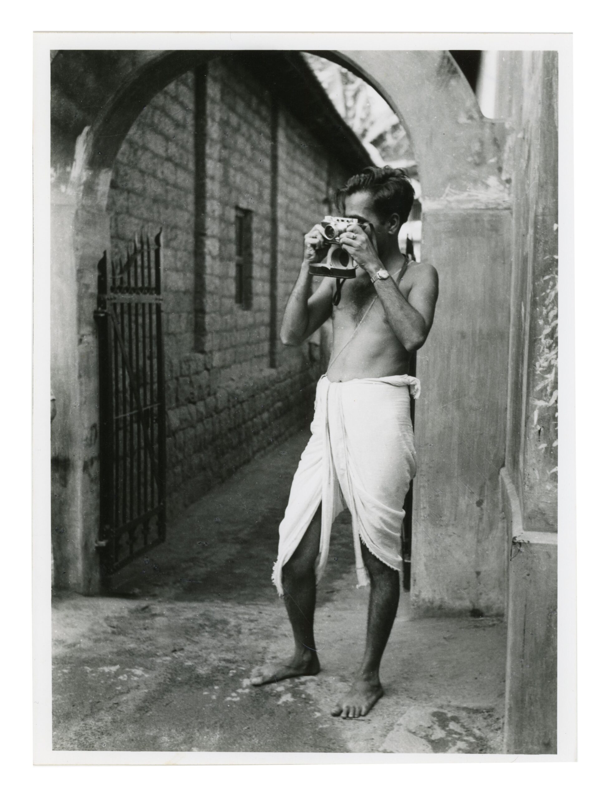 25 Year Old T. S. Satyan at Udupi, Karnataka B. S. Achar 1948 Udupi, Karnataka, India Silver gelatin print PHY.10340 Gifted by the T. S. Satyan Family Trust Courtesy of Museum of Art & Photography, Bengaluru