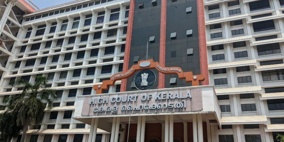 Kerala High Court issues notice to Pinarayi Vijayan, his daughter Veena. (Creative Commons)