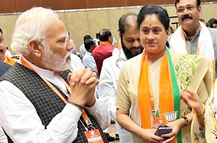 Vijayashanti with Prime Minister Modi.