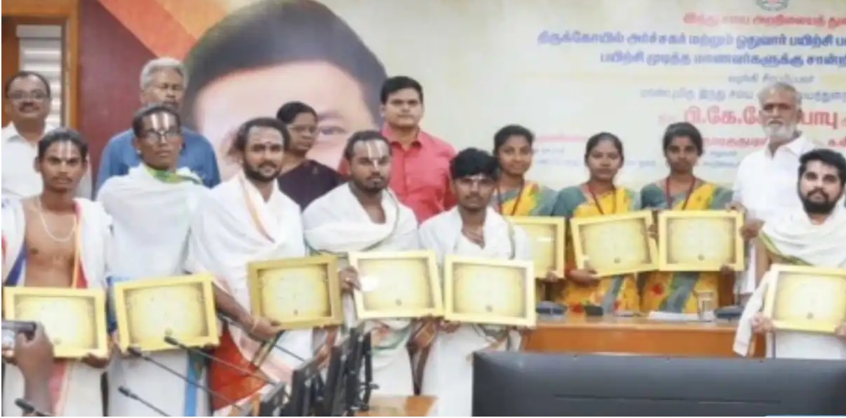 ‘Change is here’: 3 women complete ‘archakas’ training in Tamil Nadu, to join temples as interns