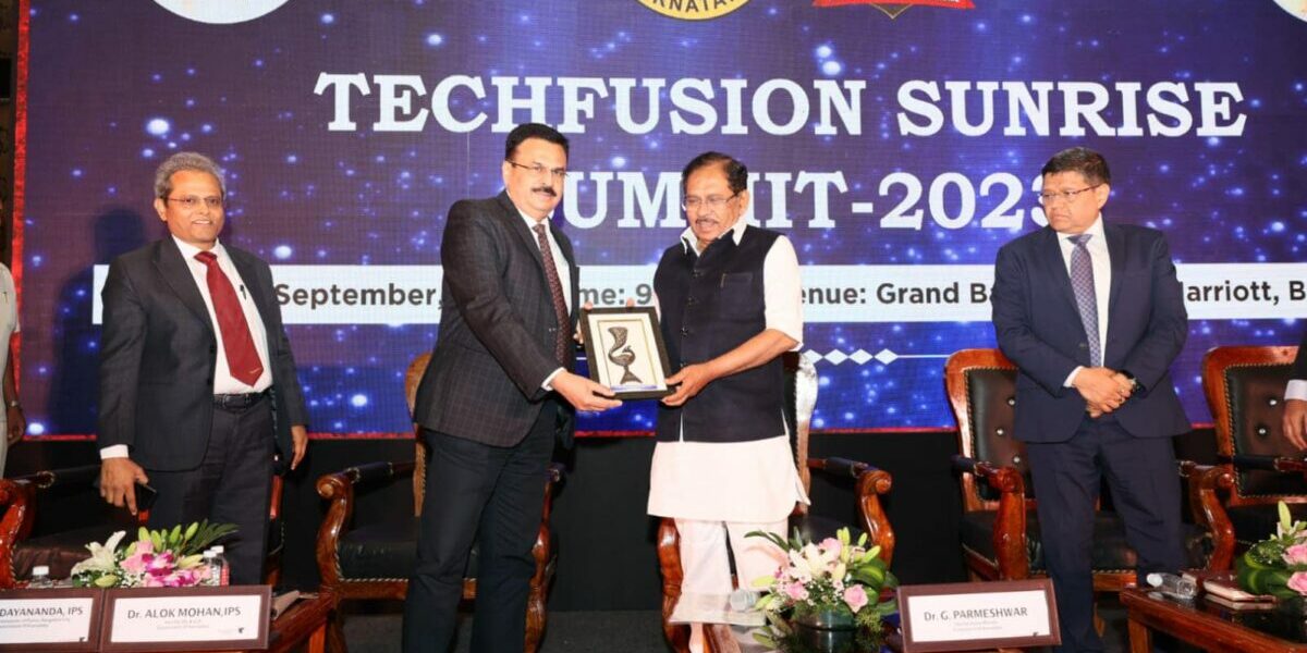 Home Minister G Parameshwara at the Techfusion Sunrise Summit-2023