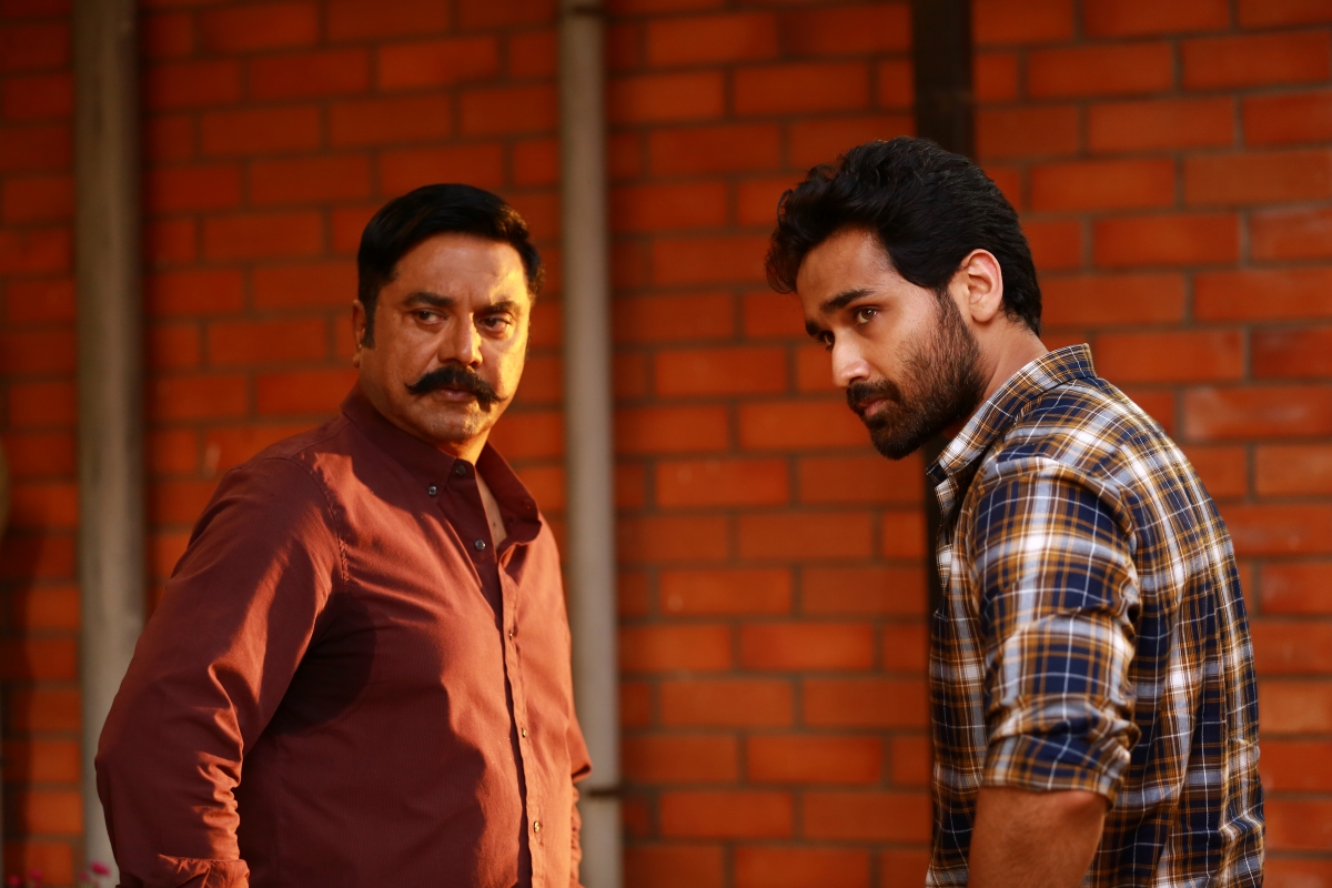 Sarath Kumar Amithash in Paramporul