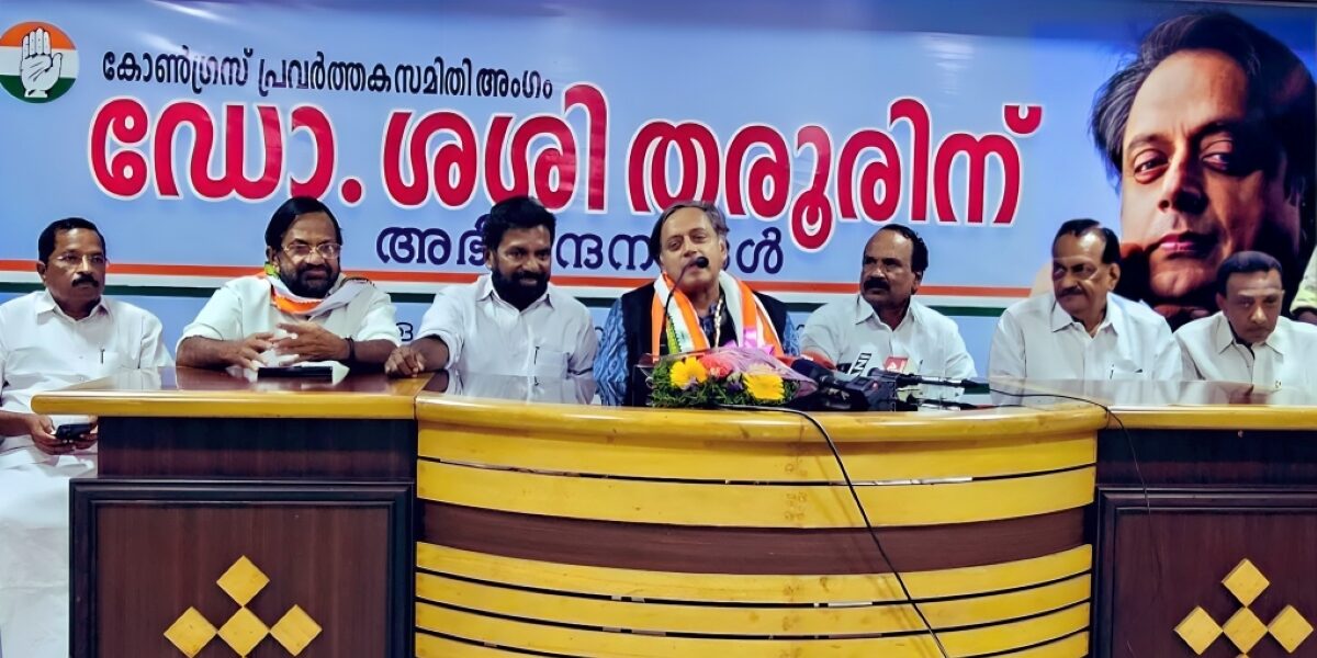 Shashi Tharoor speaking to the press in Thiruvananthapuram