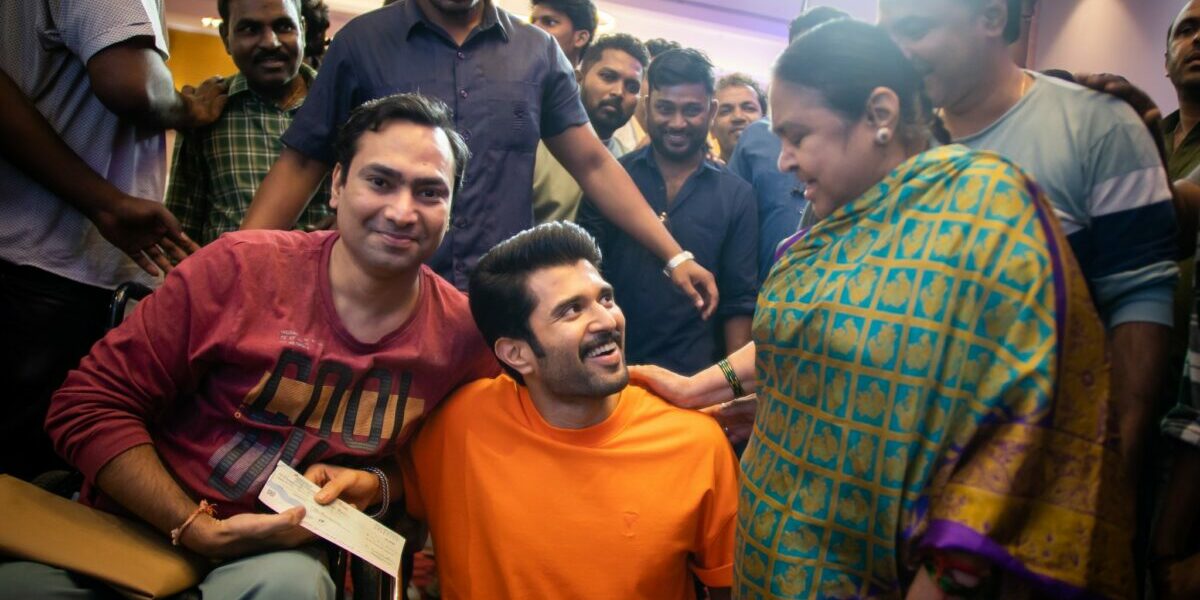 Vijay Deverekonda at the Spreading Kushi event