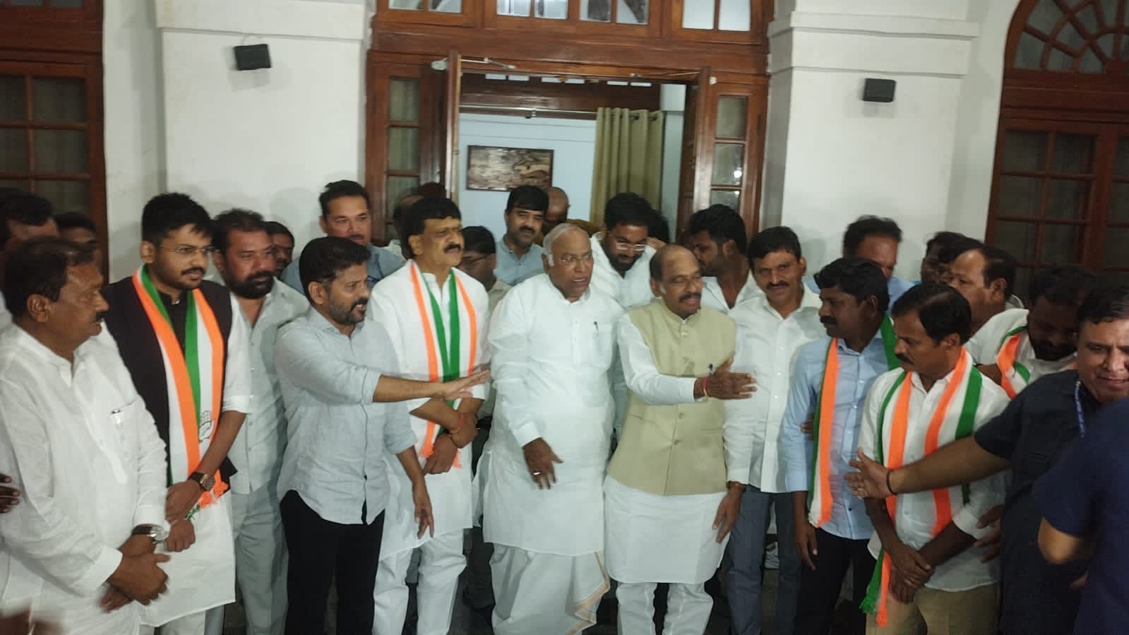 Malkajgiri MLA Mynampally Hanumantha Rao, son Rohith, ex-MLA Vemula Veeresham join Congress