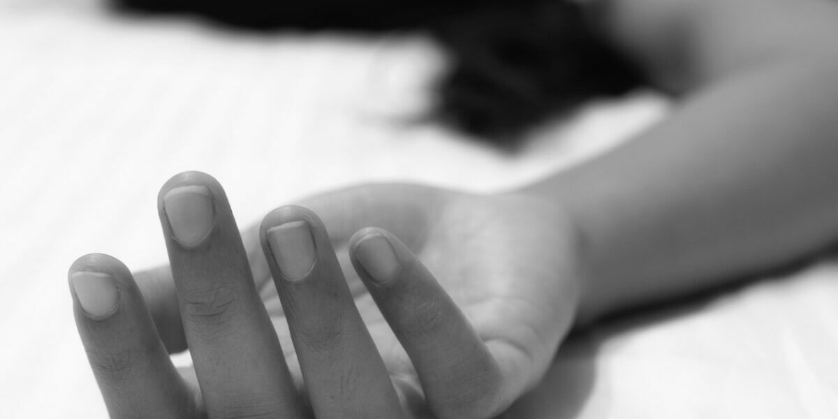 Two girls from Nalgonda die of suicide