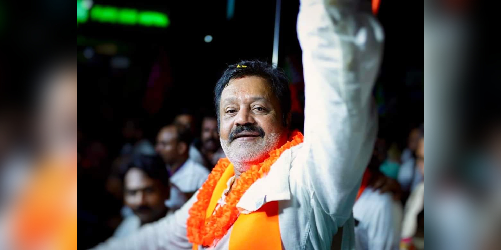 Suresh Gopi apologises to women journalist for misbehaviour
