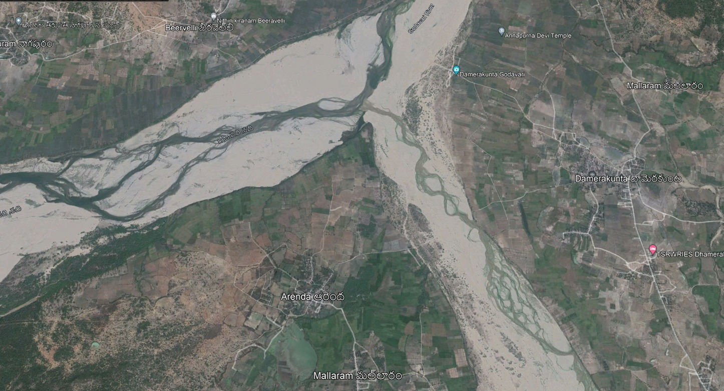 We are focusing on the two villages, Arenda and Mallaram, both located in the Manthani constituency. These villages are situated at the confluence of Manair and Godavari rivers (December, 2013).