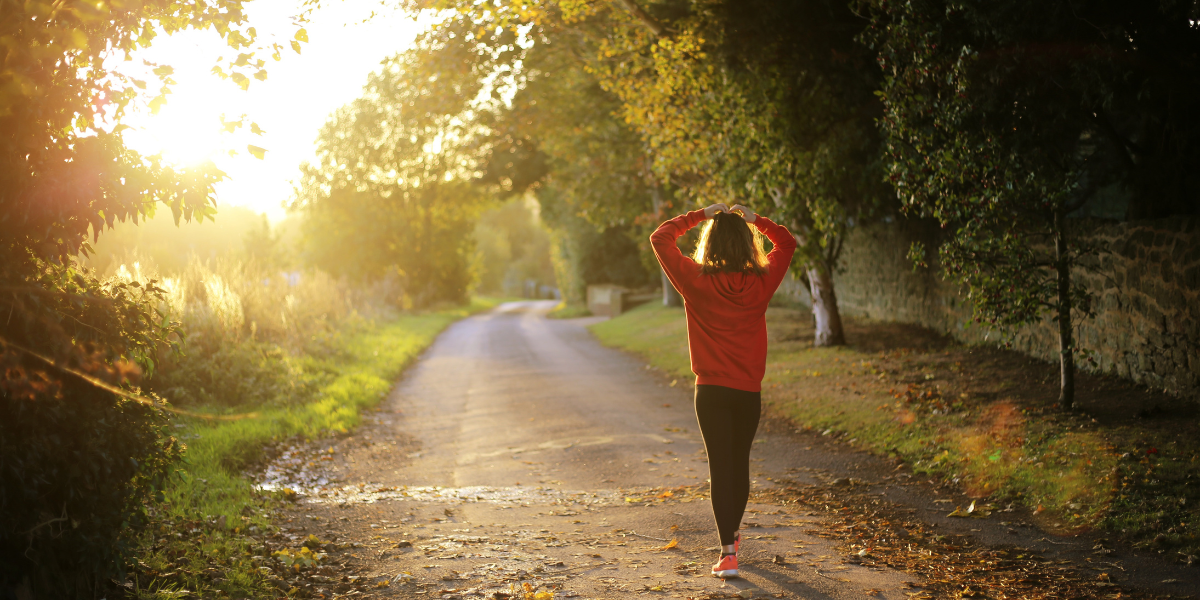 Walking after meals: Experts recommend walking post-meals for blood sugar regulation. (Wikimedia)