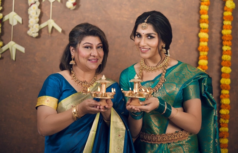 Malashree with Aradhanna Ram Diwali
