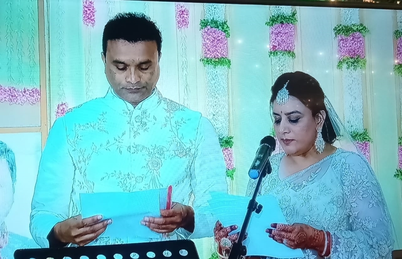 actress pooja gandhi and vijay Ghorpade take vows