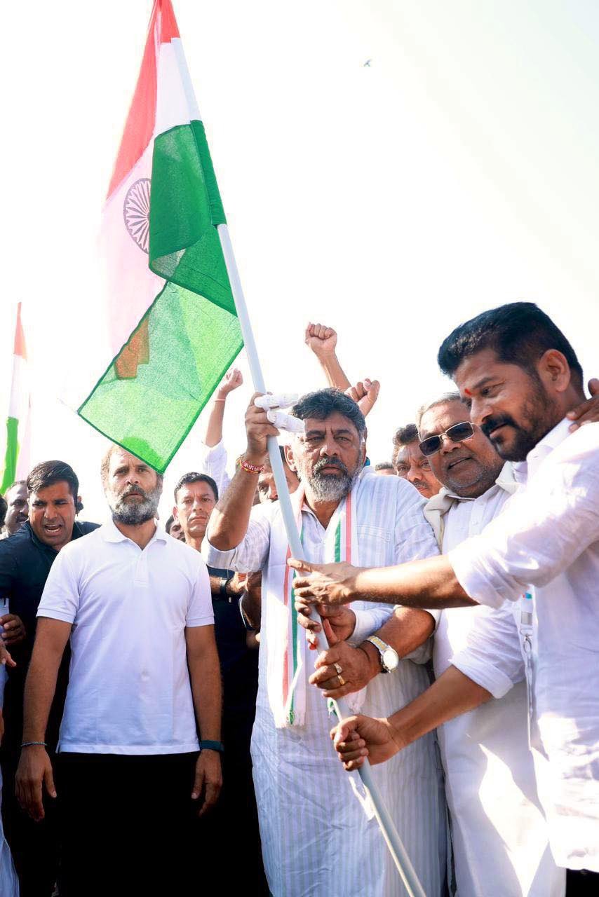 Telangana and Karnataka Congress leaders with Rahul Gandhi (Supplied X)