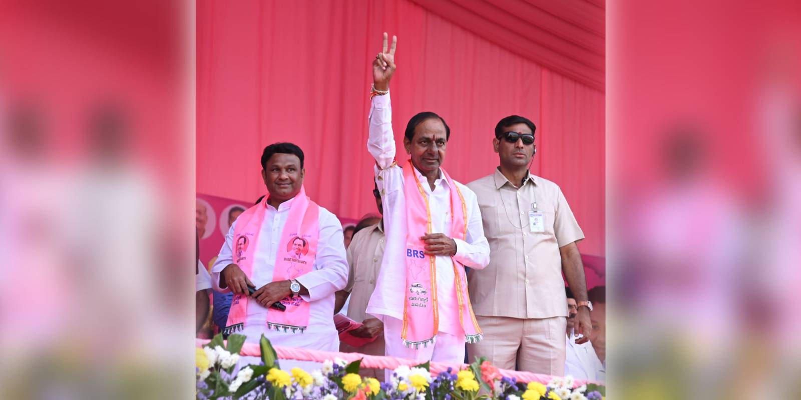 KCR adressing people in Nizamabad