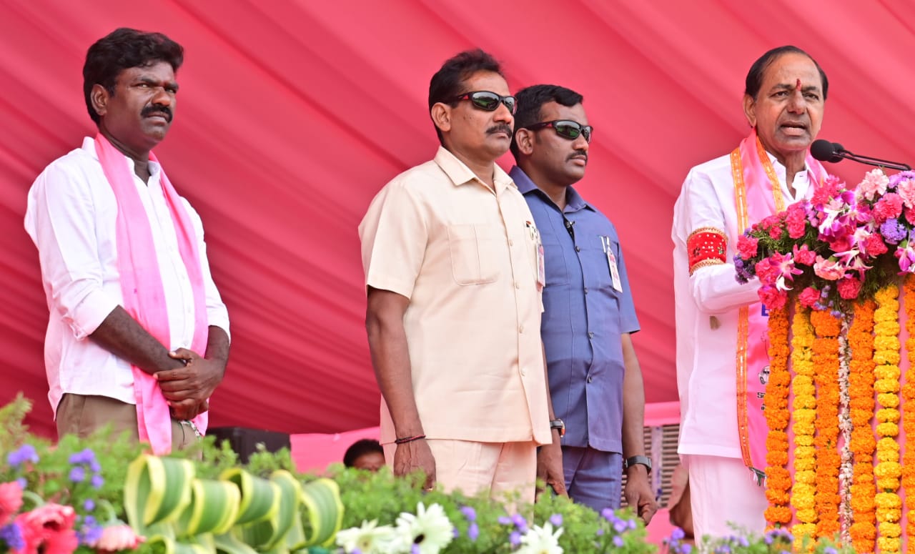 KCR addressing a campaign rally. (/X)